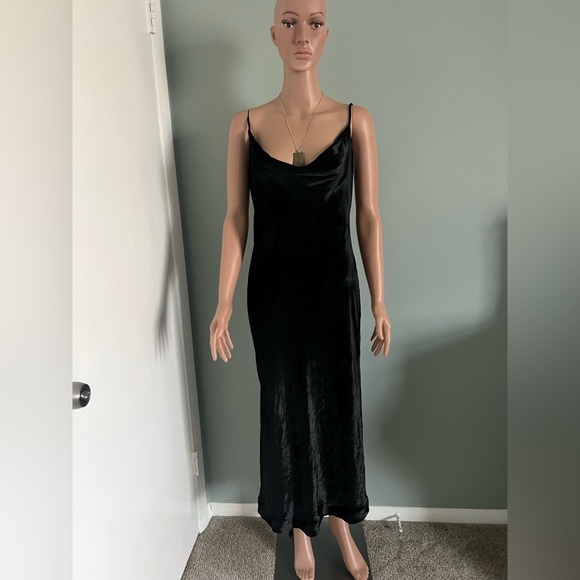 Rebecca Vallance Womens Velvet Midi Dress, Black, 8 - Picture 2 of 14